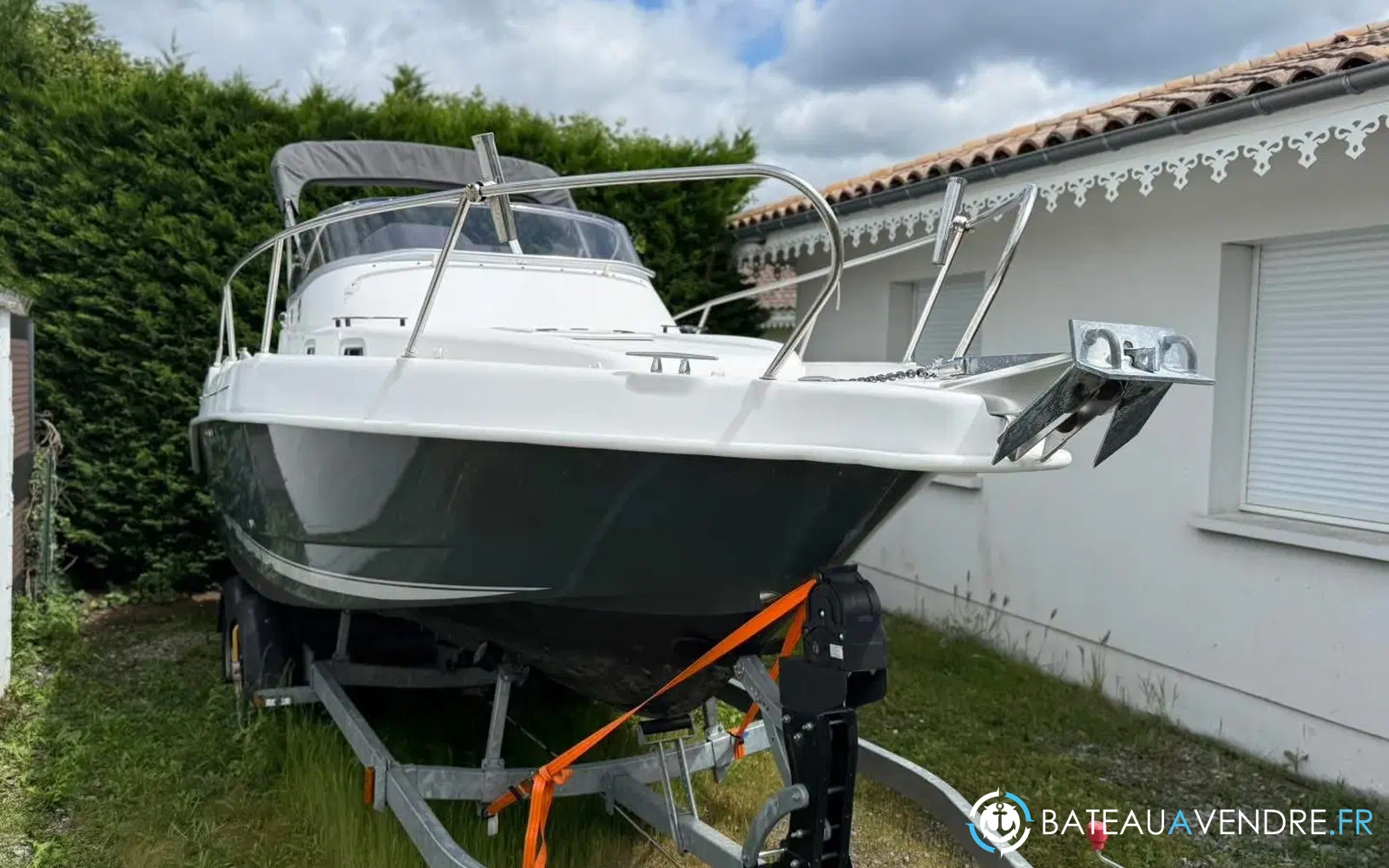 slider 3 B2 Marine 752