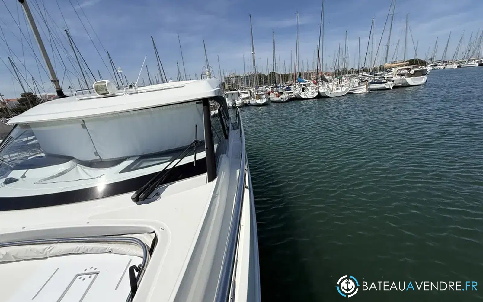 slider 13 Beneteau Antares 11 OB