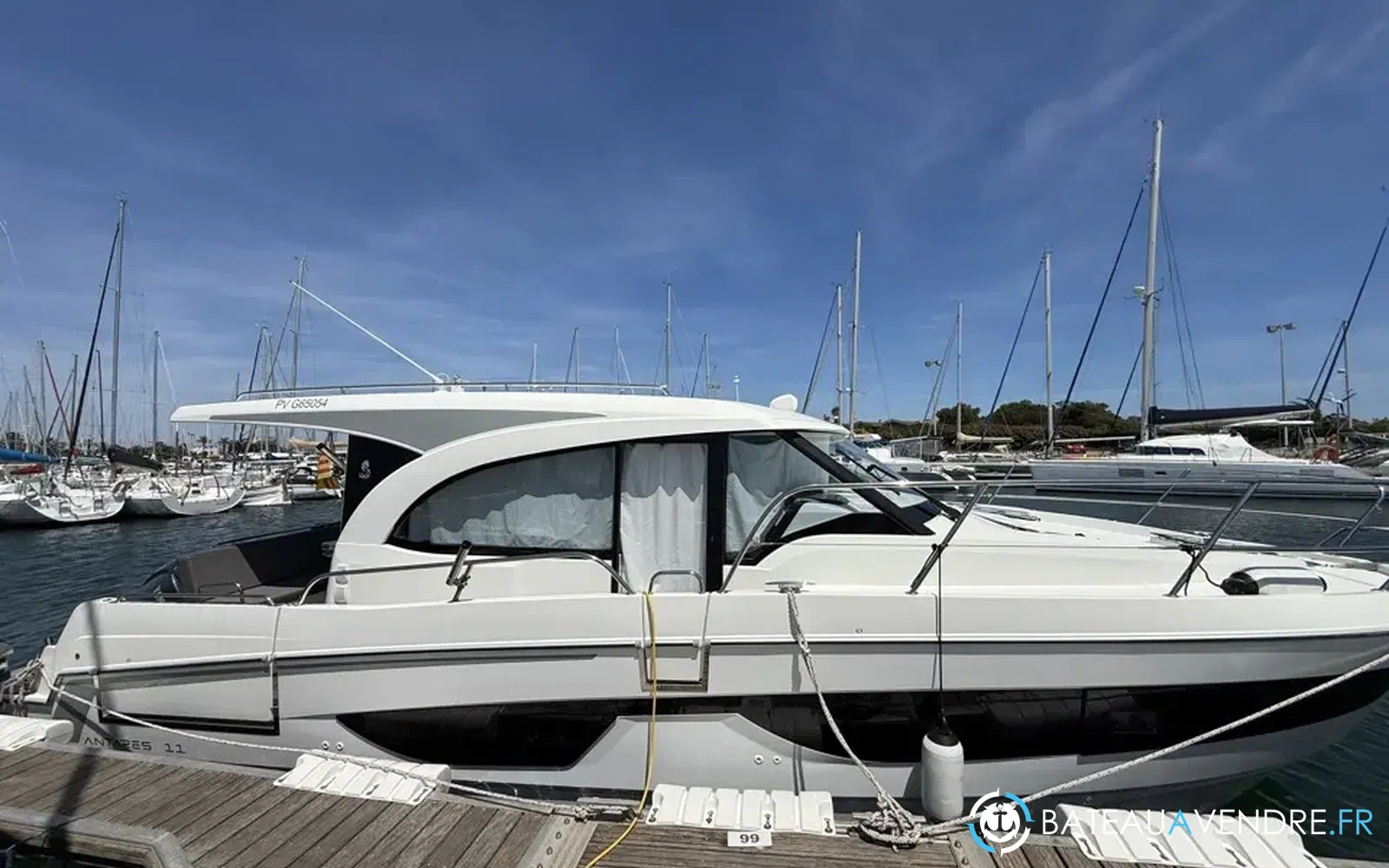 slider 1 Beneteau Antares 11 OB