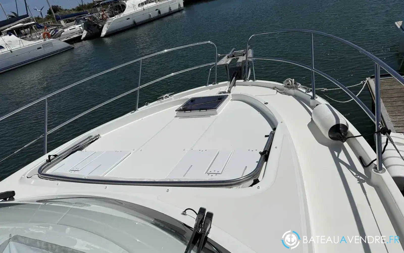 slider 19 Beneteau Antares 11 OB