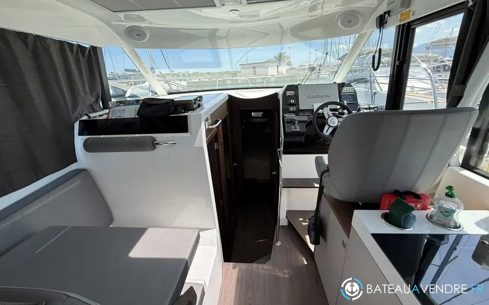 slider 26 Beneteau Antares 11 OB