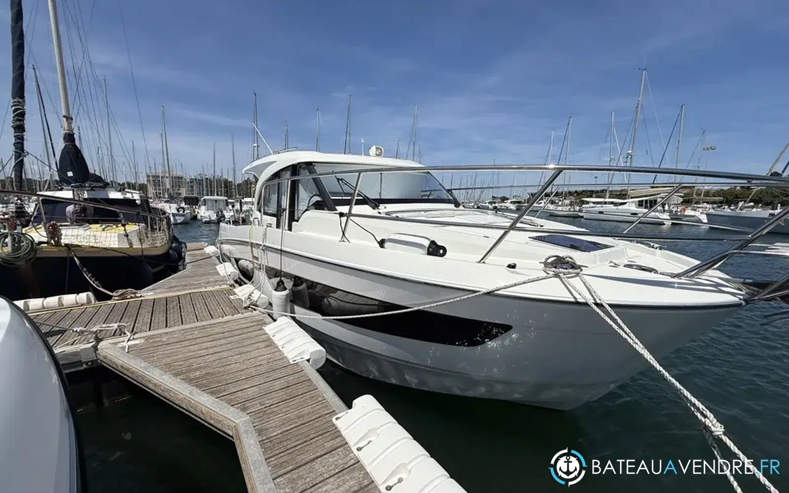 slider 2 Beneteau Antares 11 OB