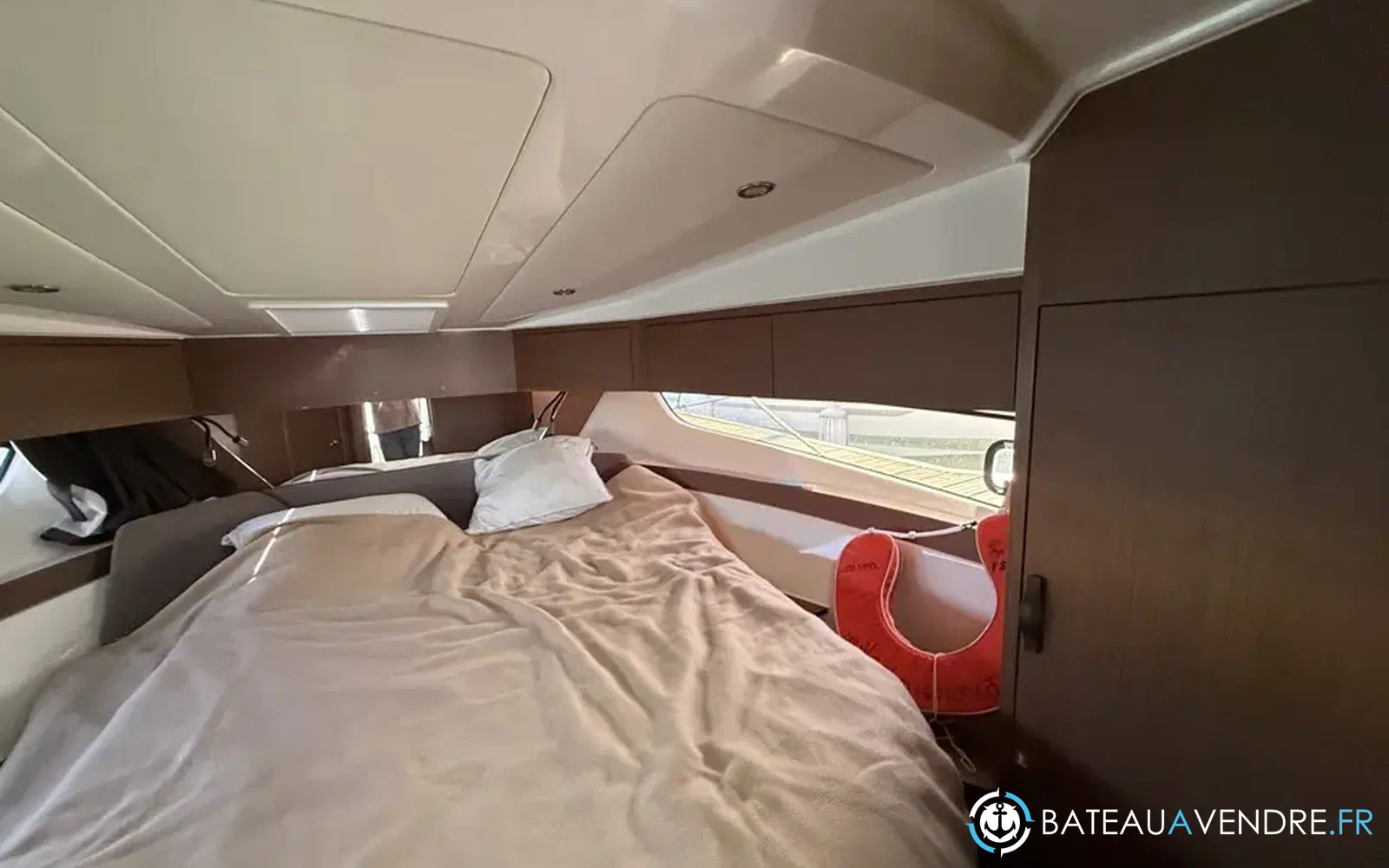 slider 35 Beneteau Antares 11 OB