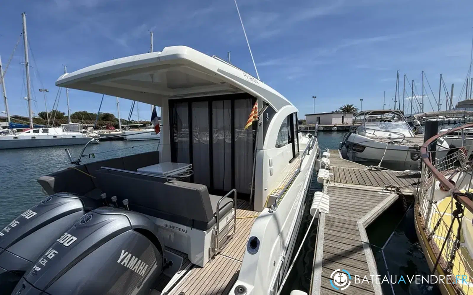 slider 4 Beneteau Antares 11 OB
