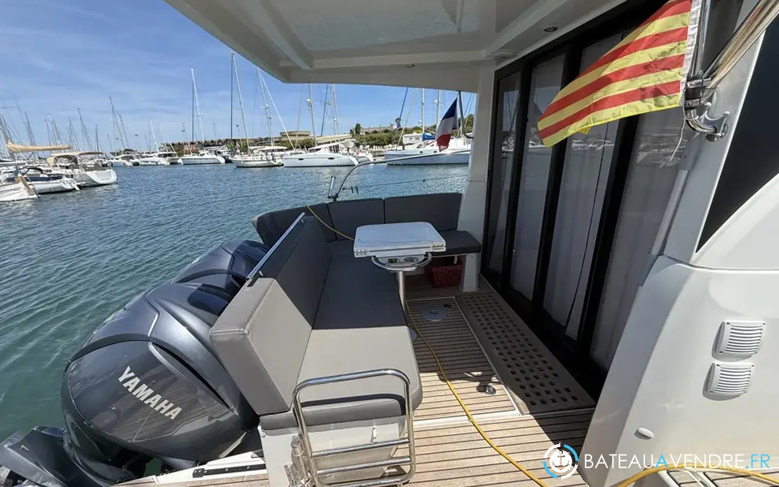 slider 8 Beneteau Antares 11 OB