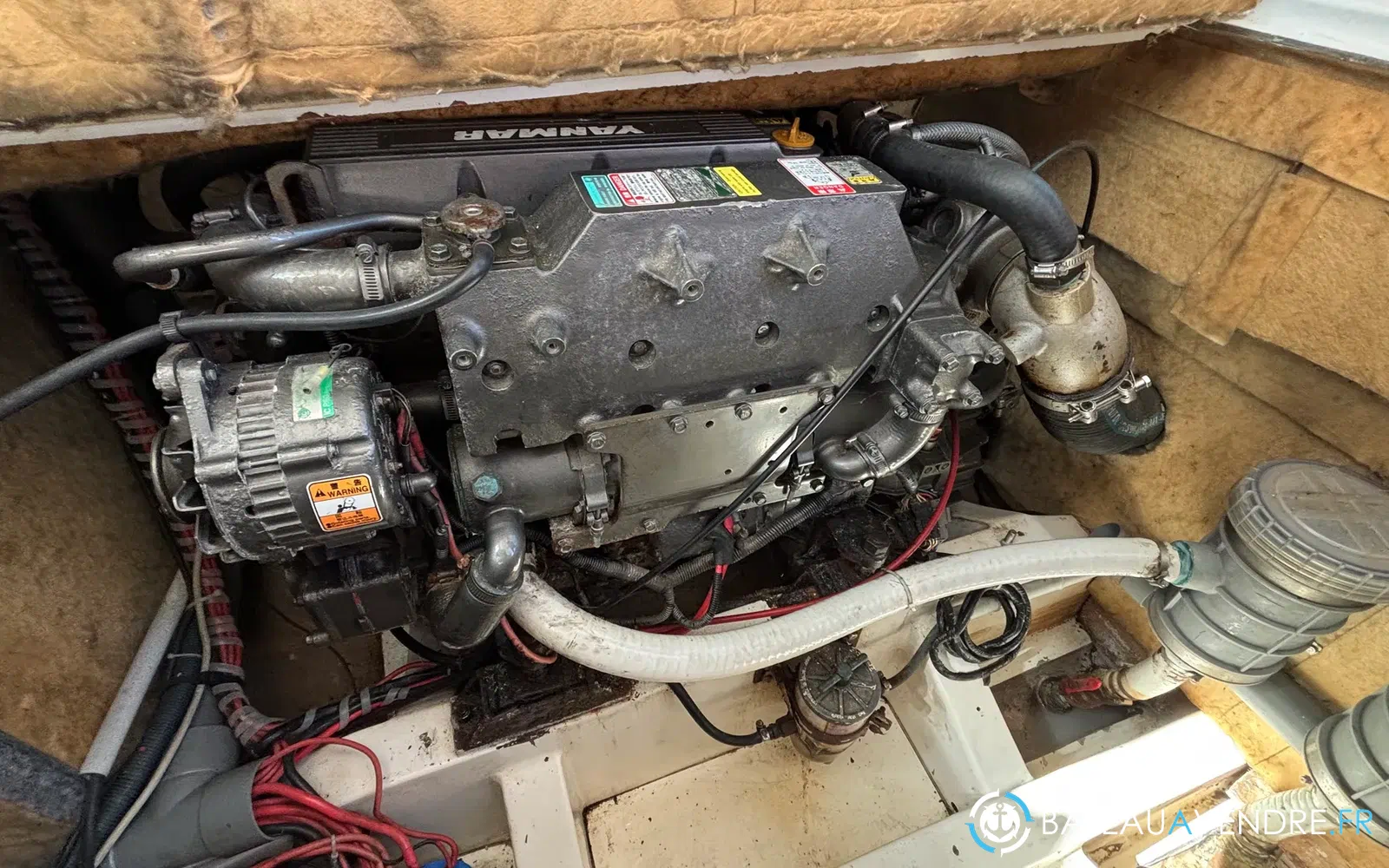 slider 40 Uniquest Marine Navistar 31