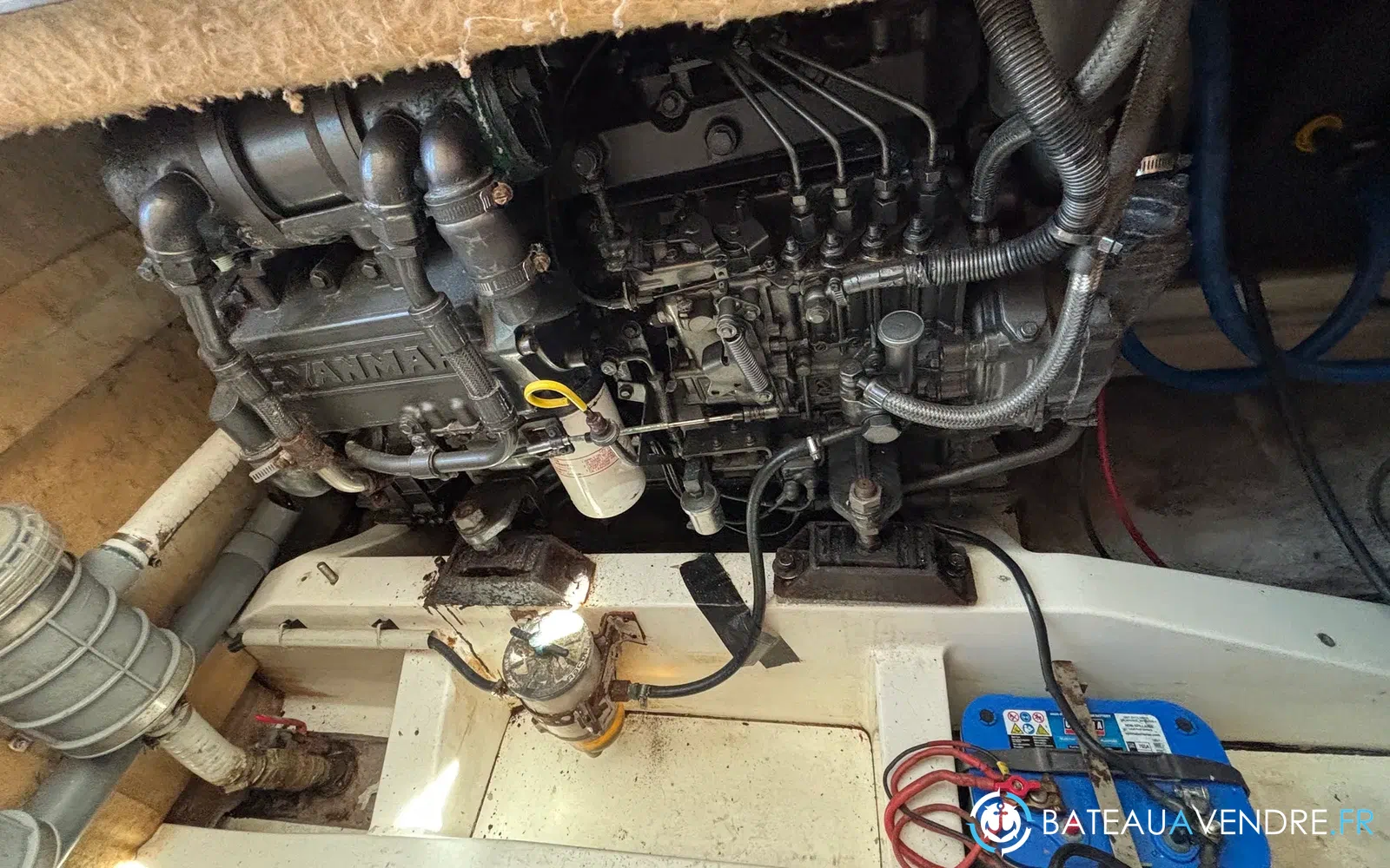 slider 41 Uniquest Marine Navistar 31