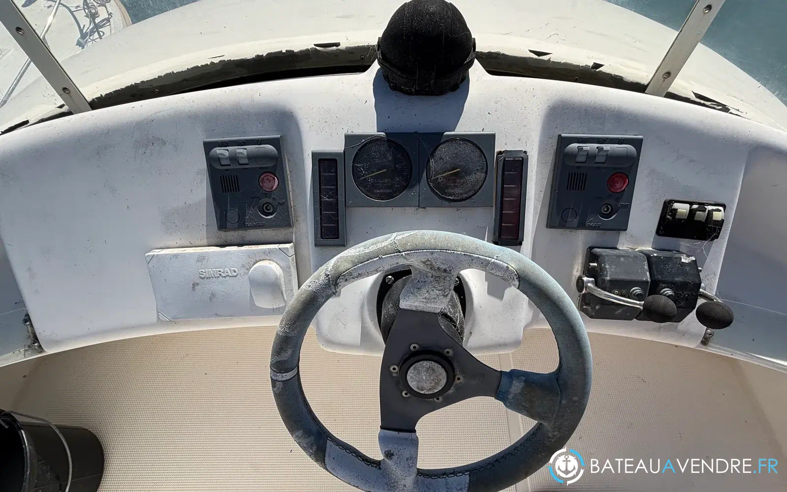 slider 44 Uniquest Marine Navistar 31