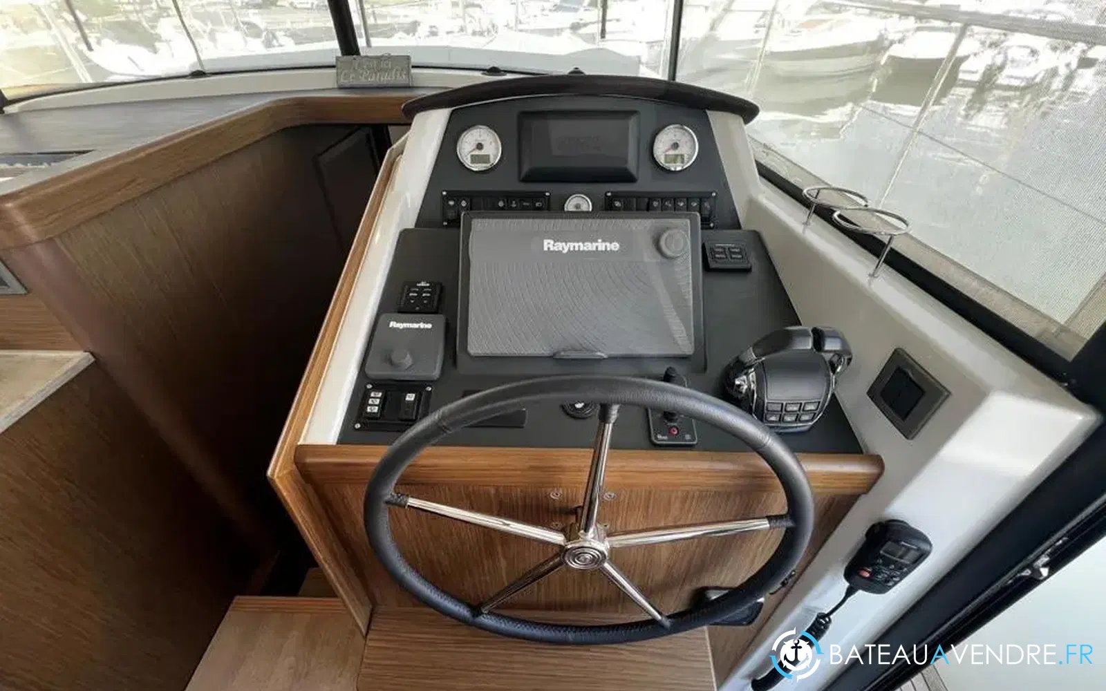 slider 9 Beneteau Swift Trawler 44