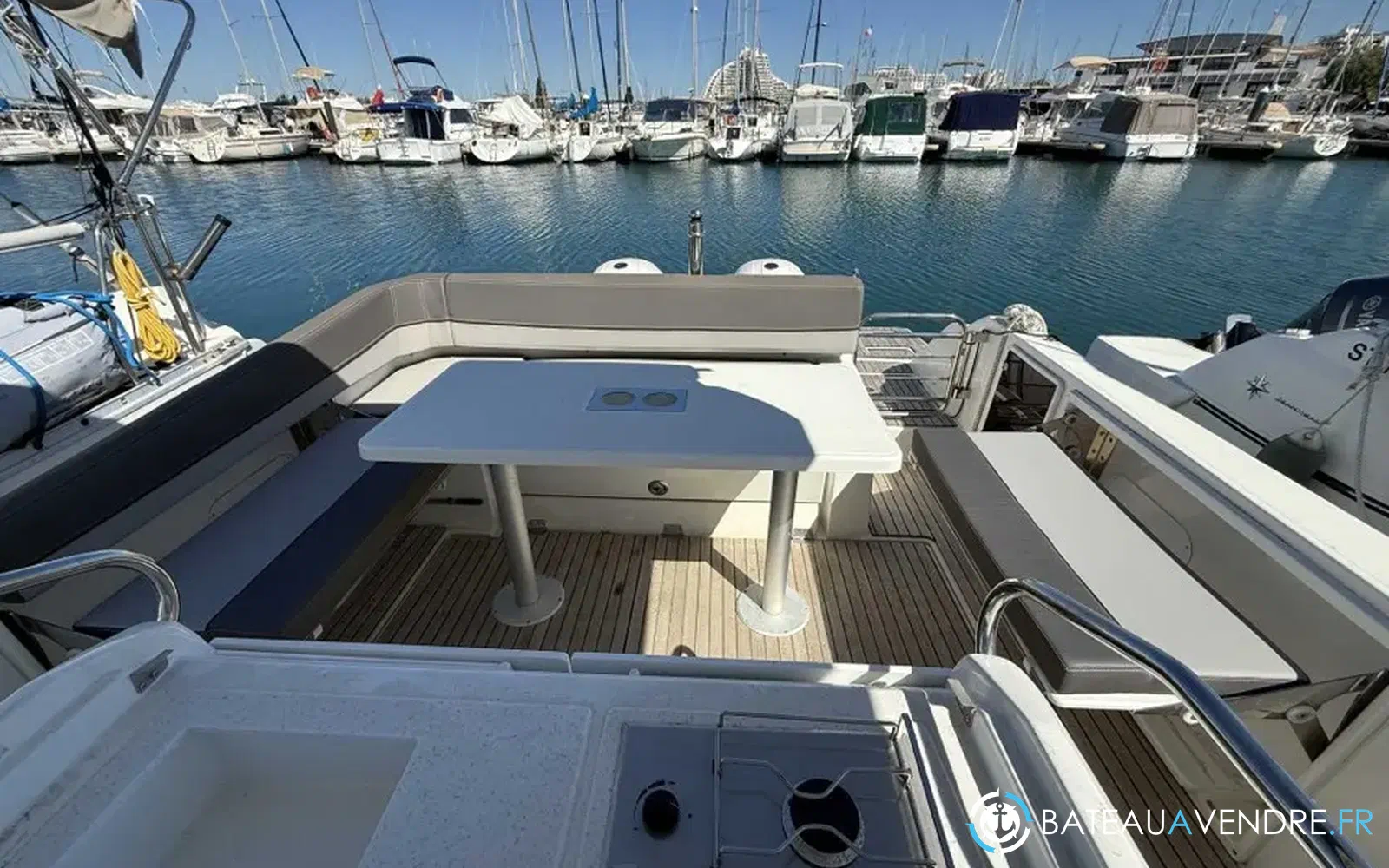 slider 12 Jeanneau Cap Camarat 9.0 CC