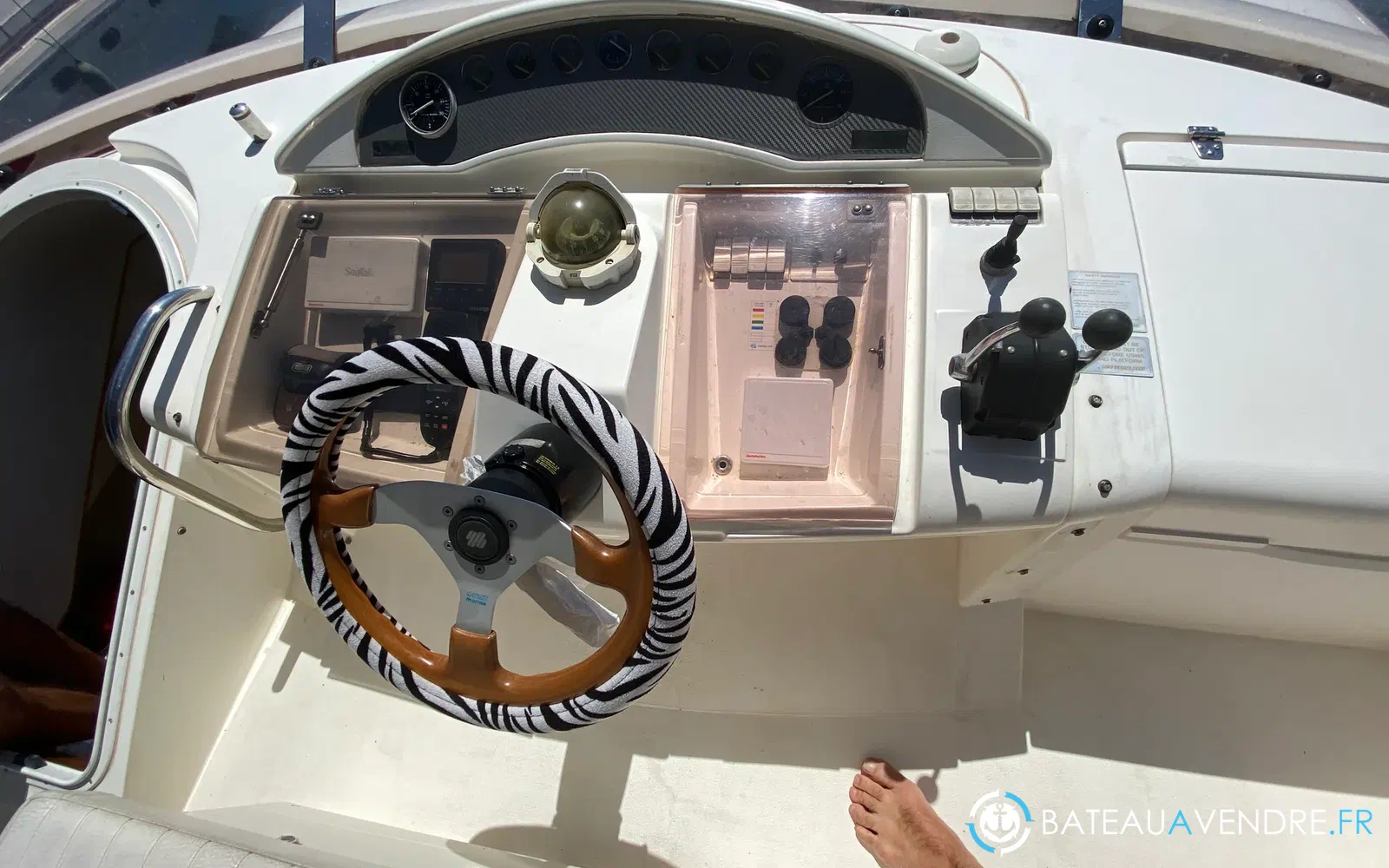 slider 24 Fairline Squadron 56
