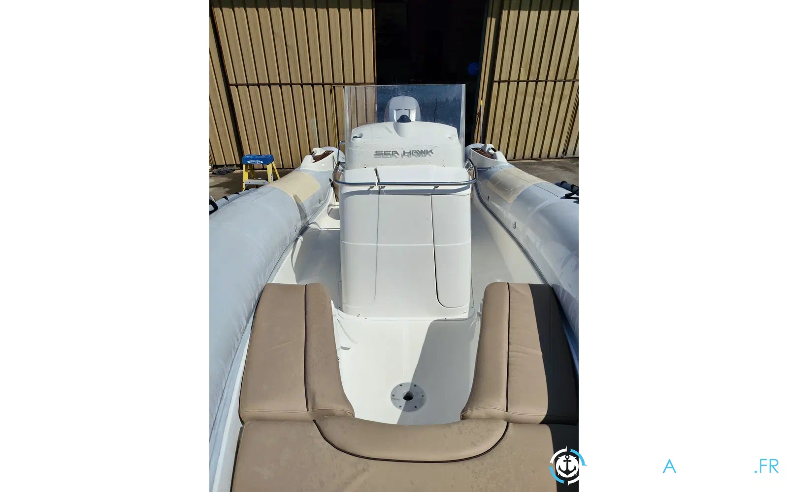 slider 2 Seahawk 225