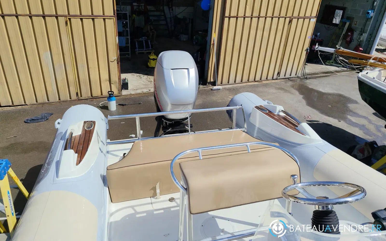 slider 3 Seahawk 225