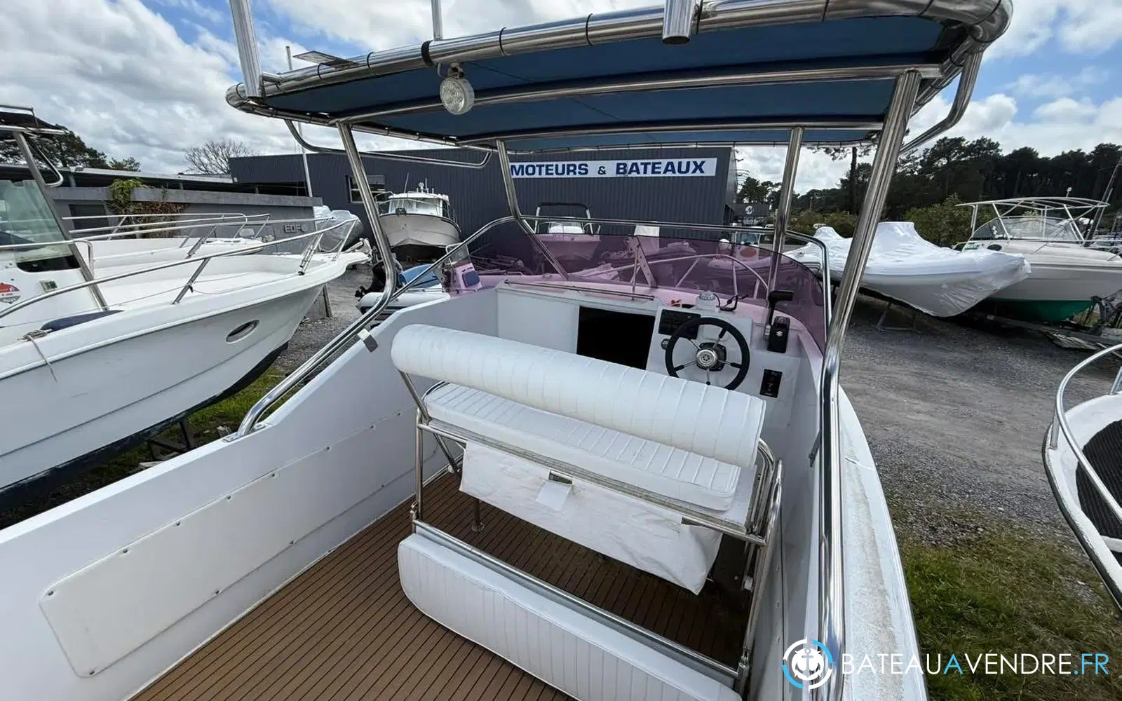 slider 9 Yachting France Arcoa 630