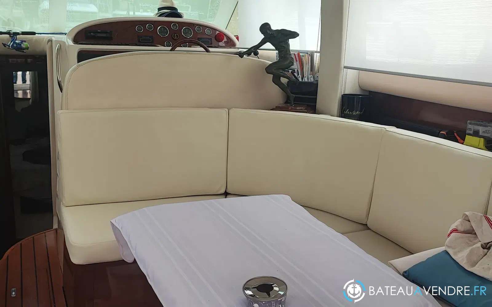 slider 14 Jeanneau Prestige 36 Fly