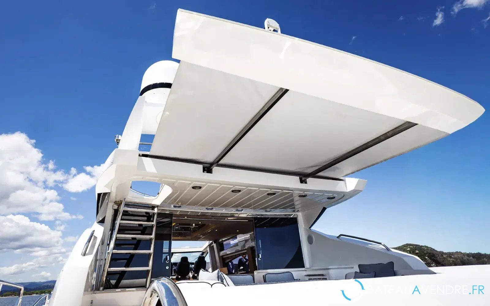 slider 14 Sunseeker Predator 84