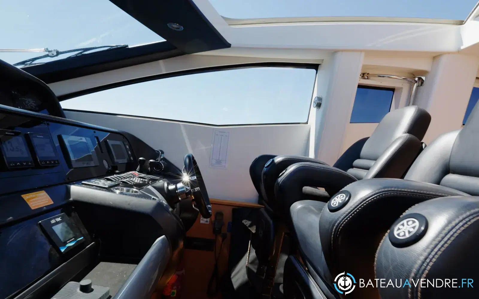 slider 7 Sunseeker Predator 84
