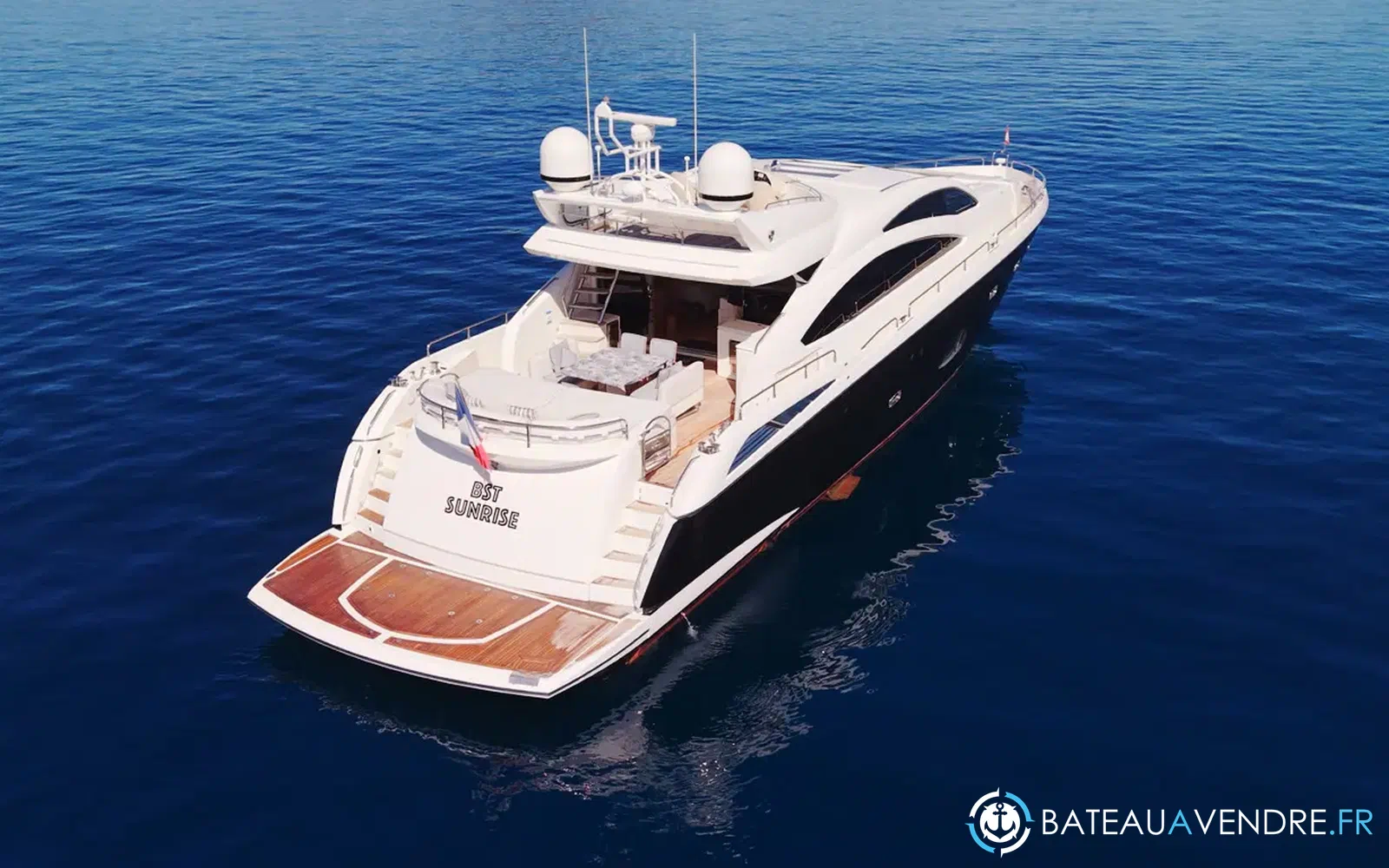 slider 8 Sunseeker Predator 84