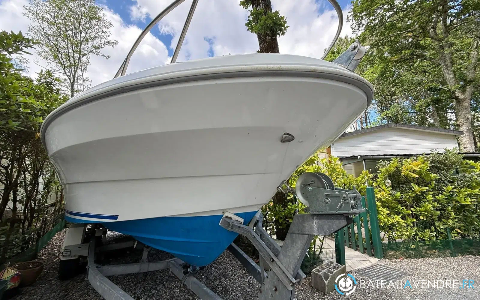 slider 1 Quicksilver 590 Cruiser