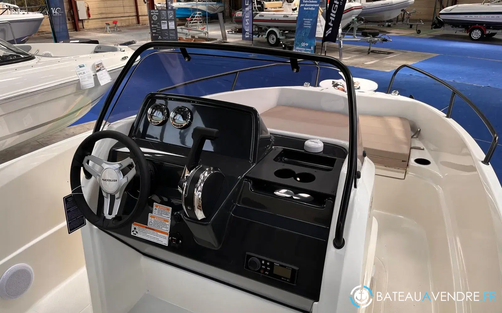 slider 5 Quicksilver Activ 555 Open