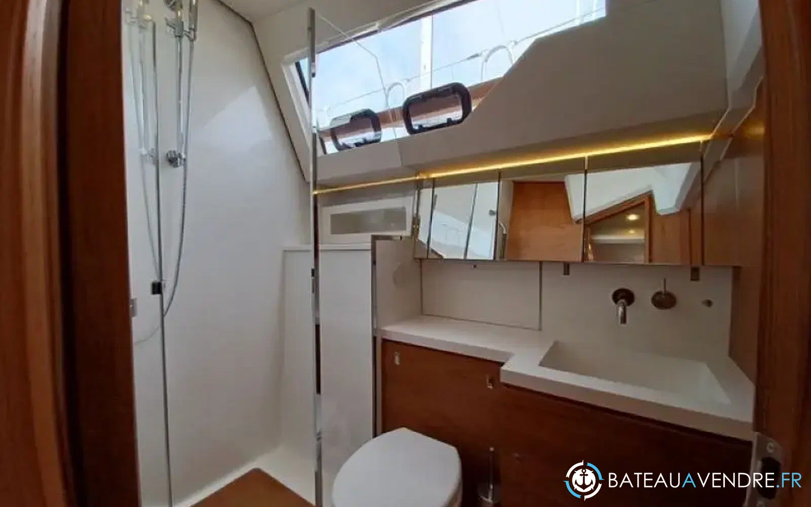 slider 17 Wauquiez Pilot Saloon 48