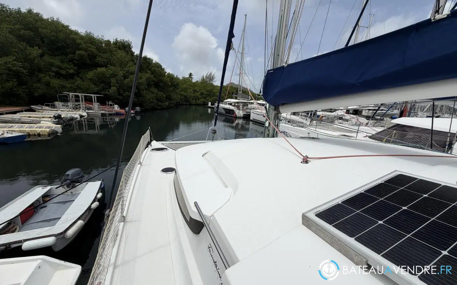 slider 9 Fountaine Pajot Mahe 36 Evolution