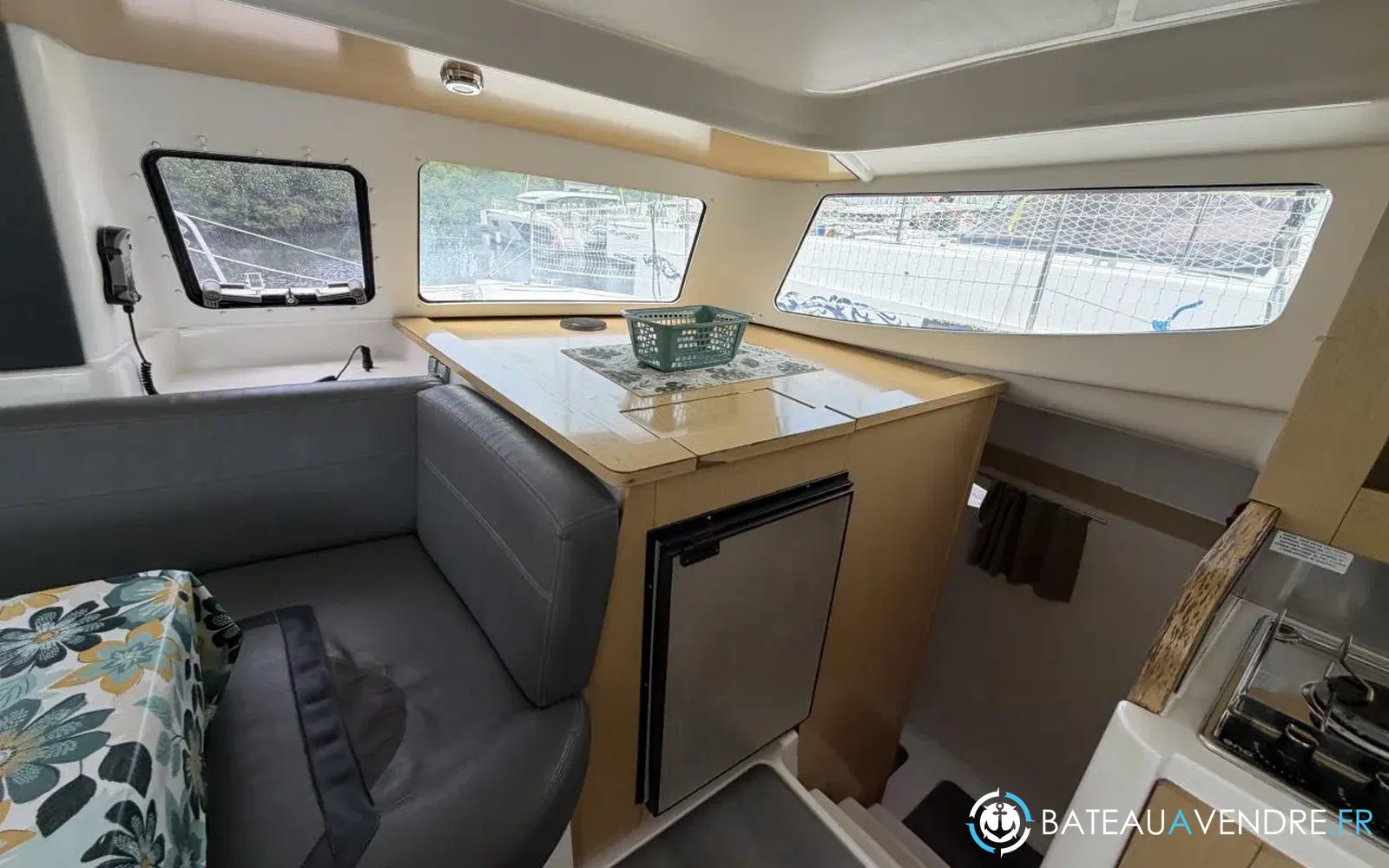 slider 25 Fountaine Pajot Mahe 36 Evolution