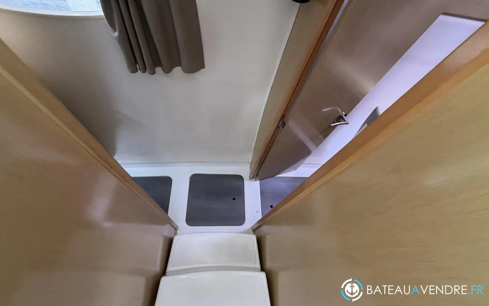 slider 27 Fountaine Pajot Mahe 36 Evolution