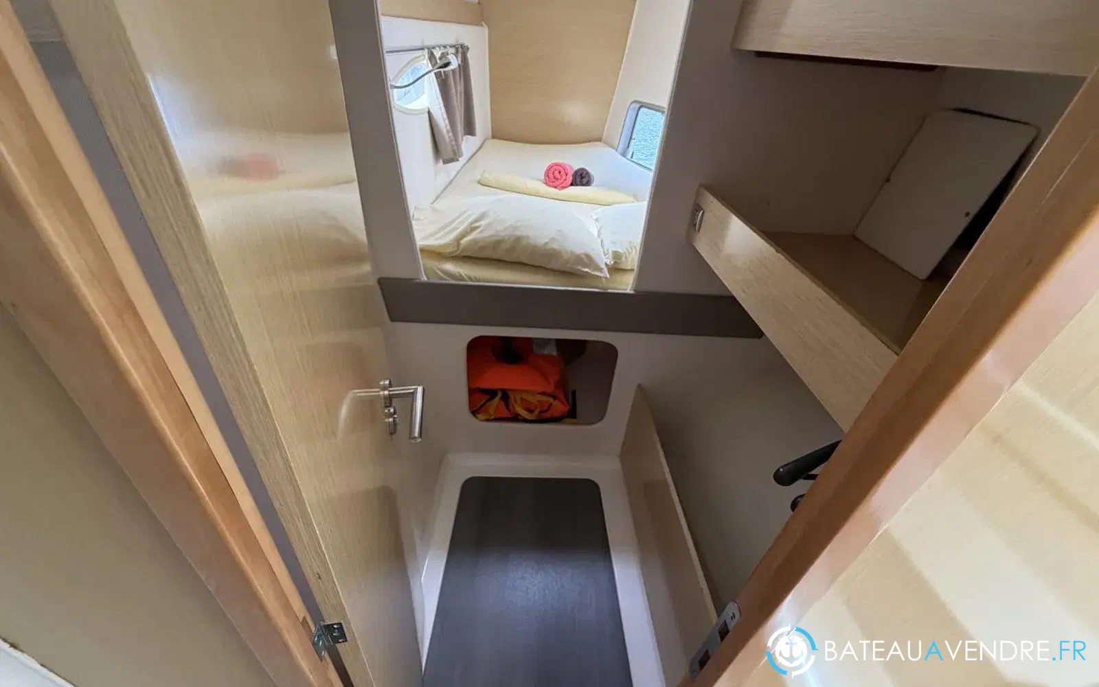 slider 34 Fountaine Pajot Mahe 36 Evolution
