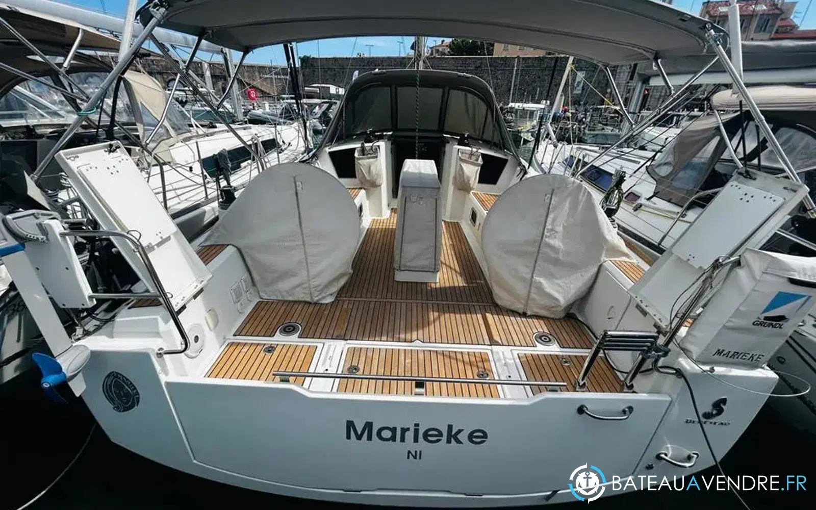 slider 3 Beneteau Oceanis 38.1