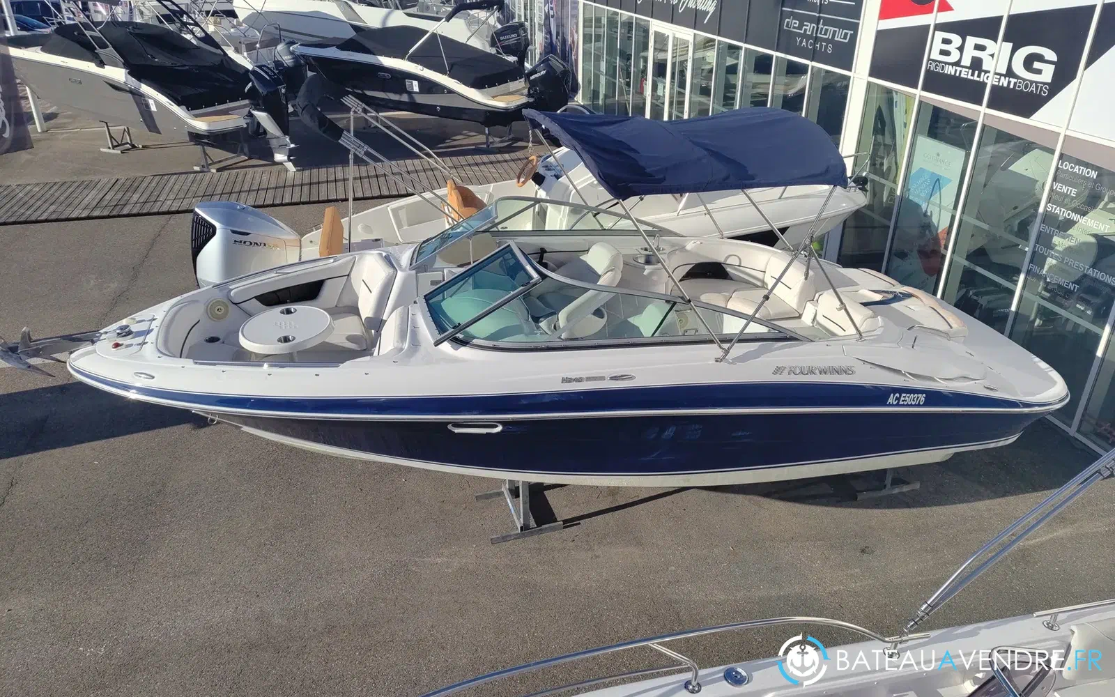 slider 3 Four Winns Horizon 240