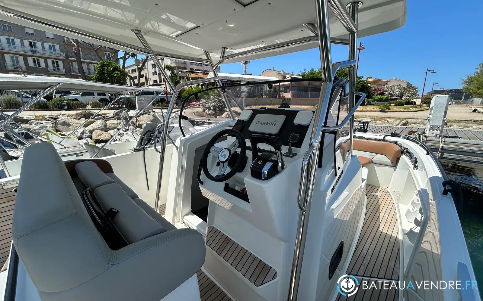 slider 8 Beneteau Flyer 9 Spacedeck