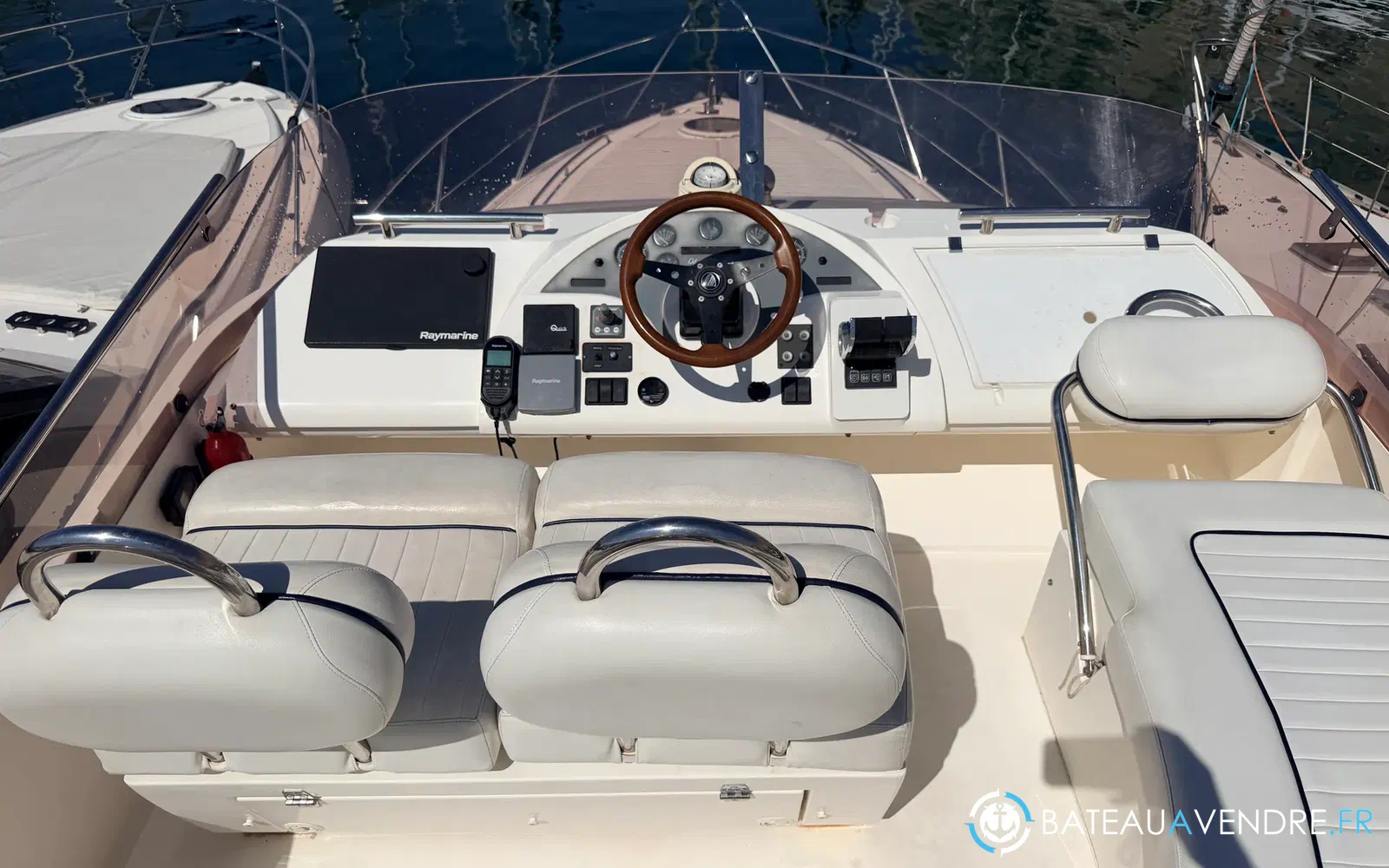slider 11 Fairline Phantom 40