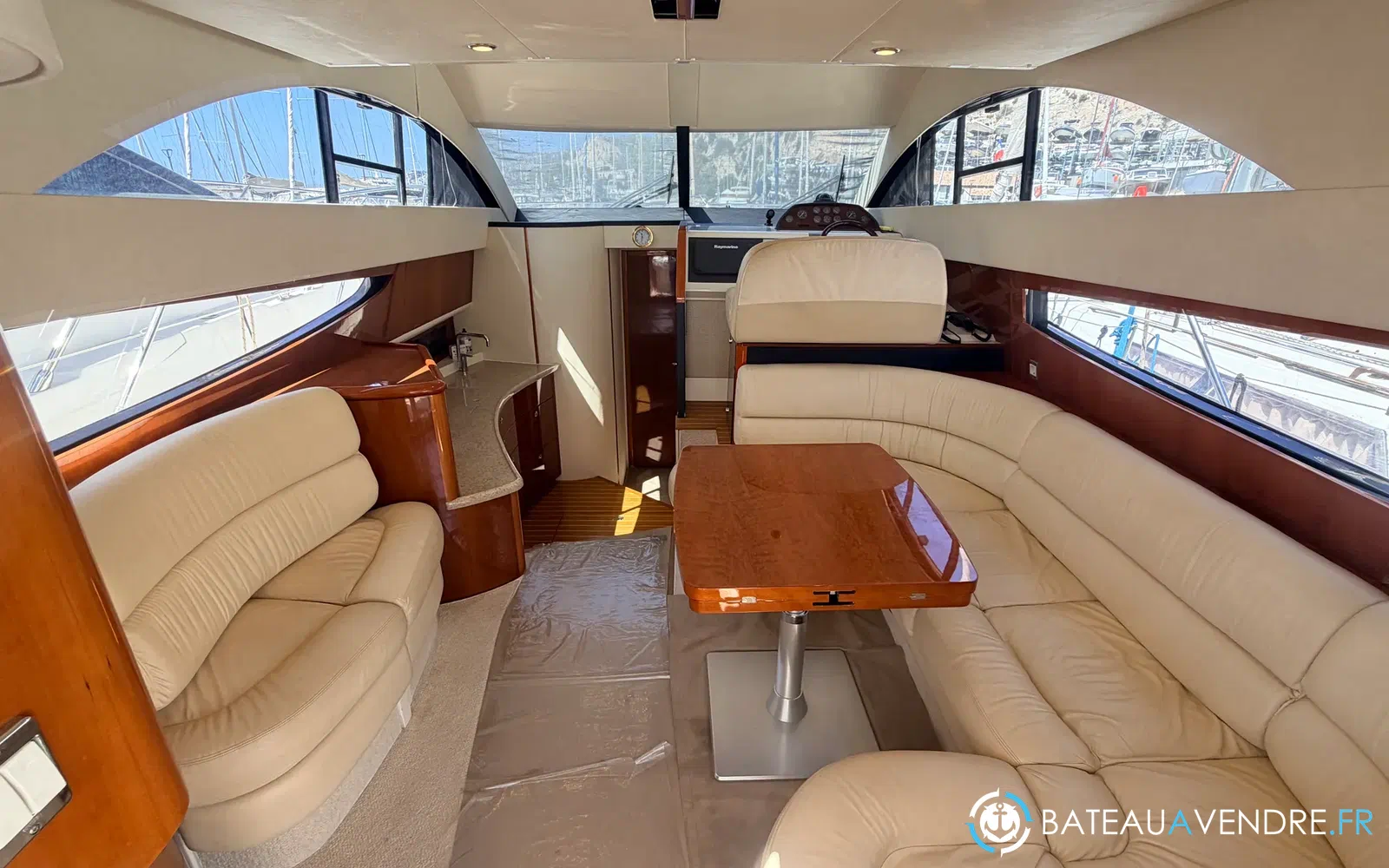 slider 12 Fairline Phantom 40