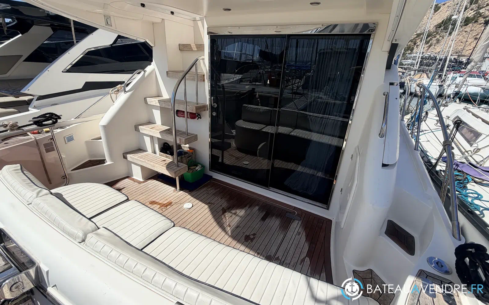 slider 1 Fairline Phantom 40
