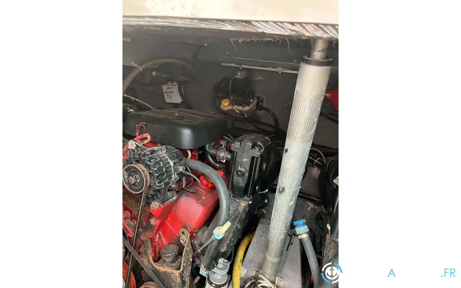 slider 4 Regal Commodore 320