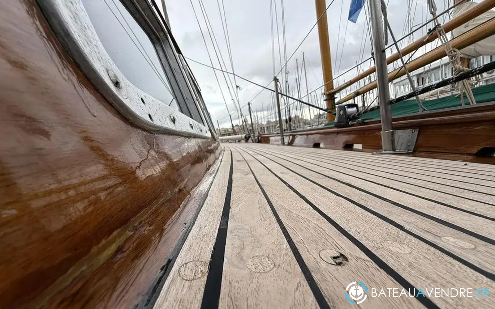 slider 27 Durand Yawl