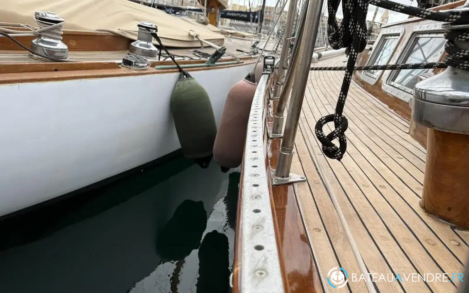 slider 32 Durand Yawl