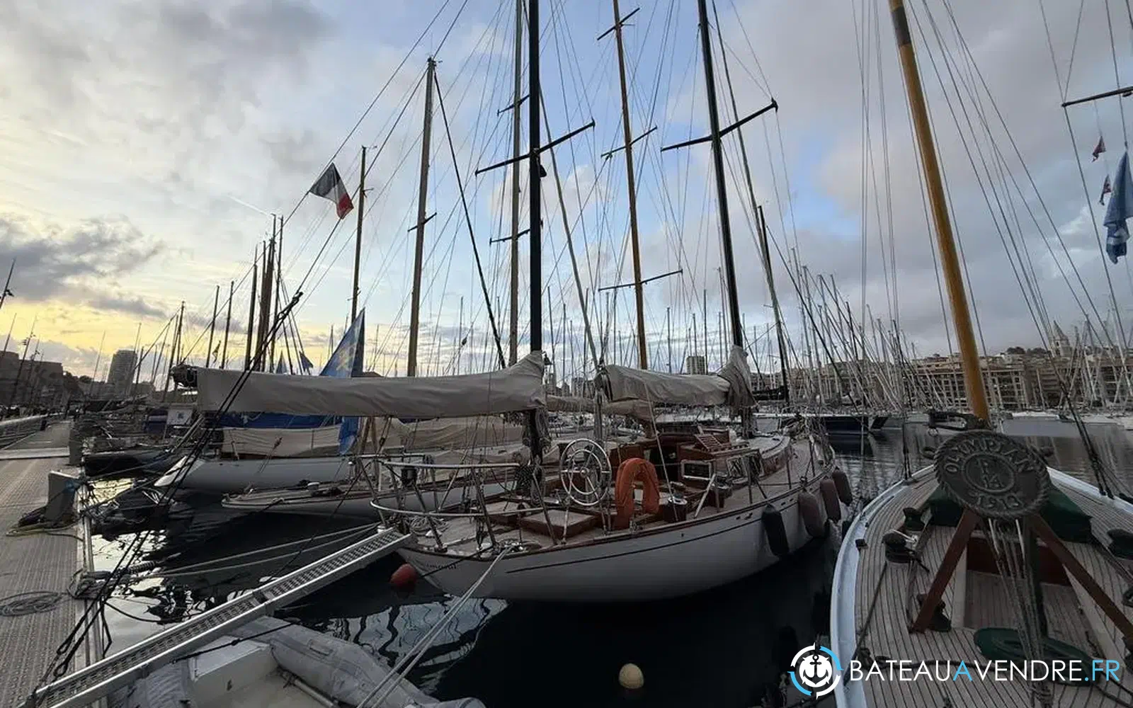 slider 41 Durand Yawl