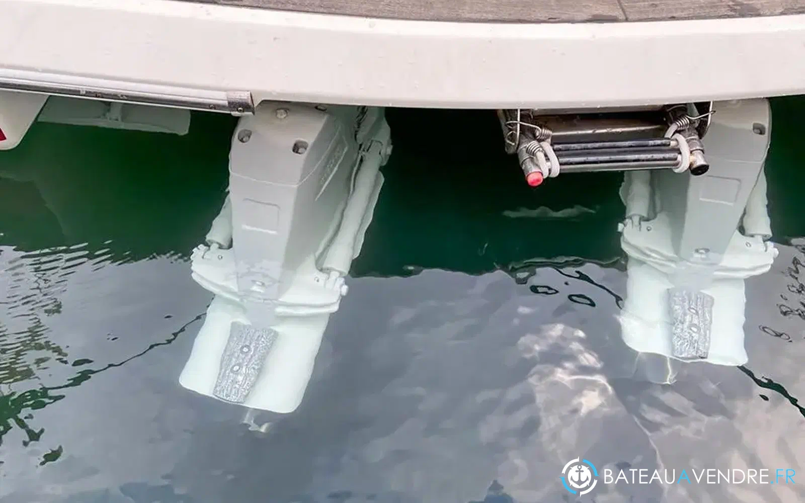 slider 13 Chris Craft Corsair 28