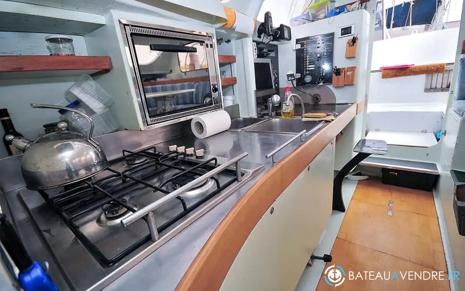 slider 12 Custom Trimaran