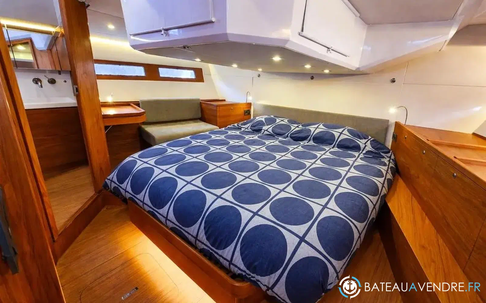 slider 10 Wauquiez Pilot Saloon 48