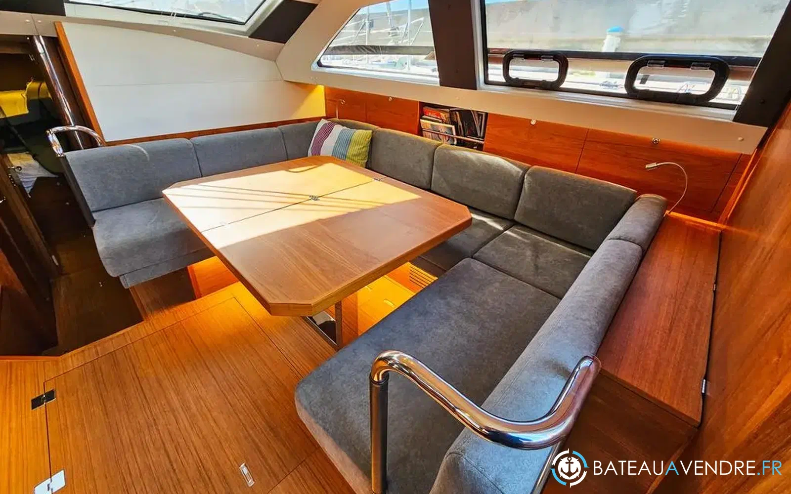 slider 7 Wauquiez Pilot Saloon 48