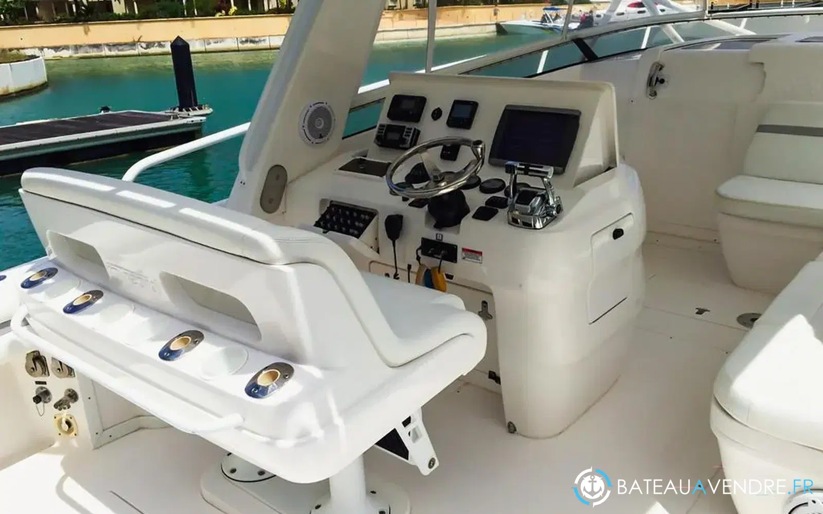slider 11 Intrepid Miami 390 Sport Yacht