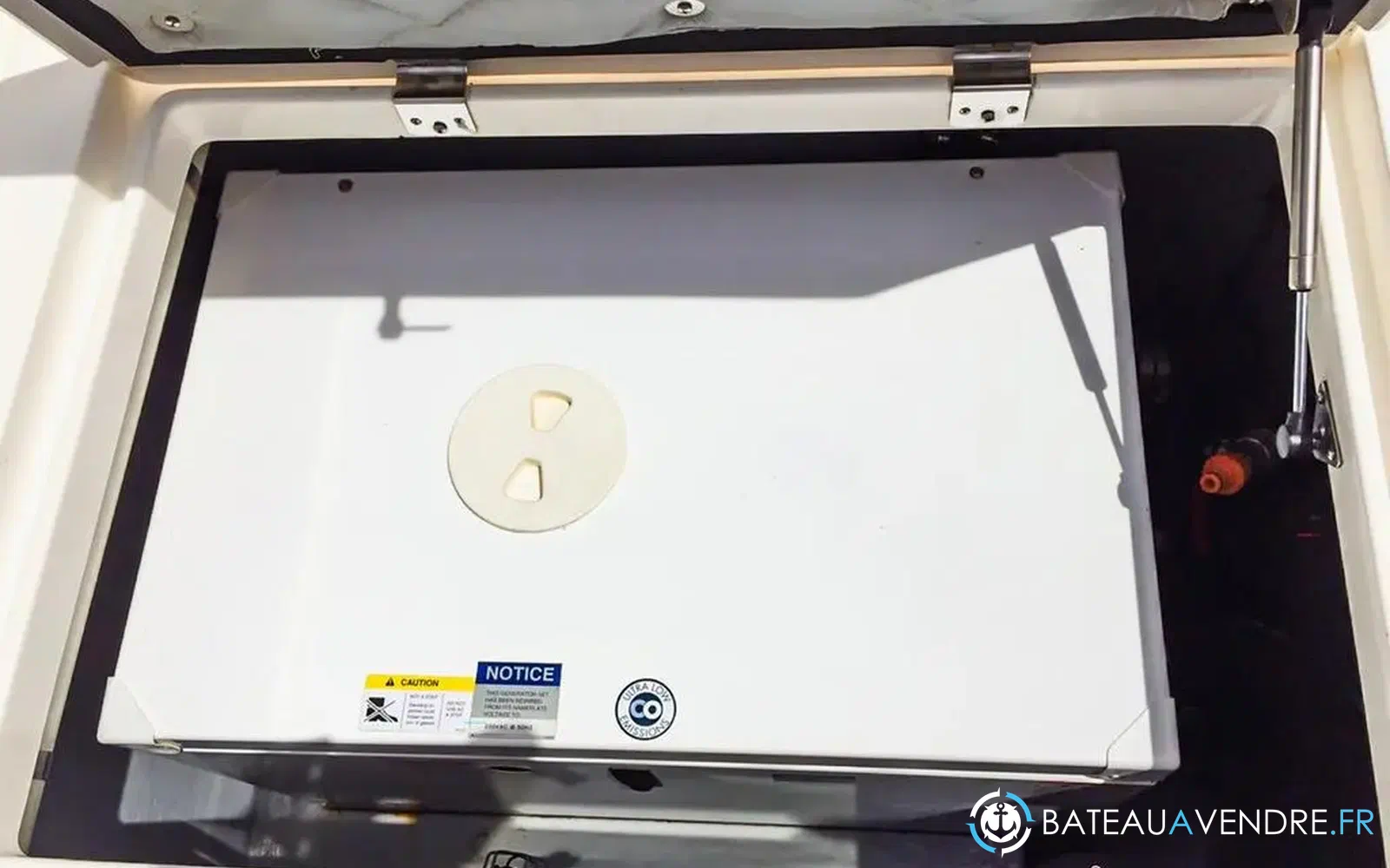 slider 23 Intrepid Miami 390 Sport Yacht