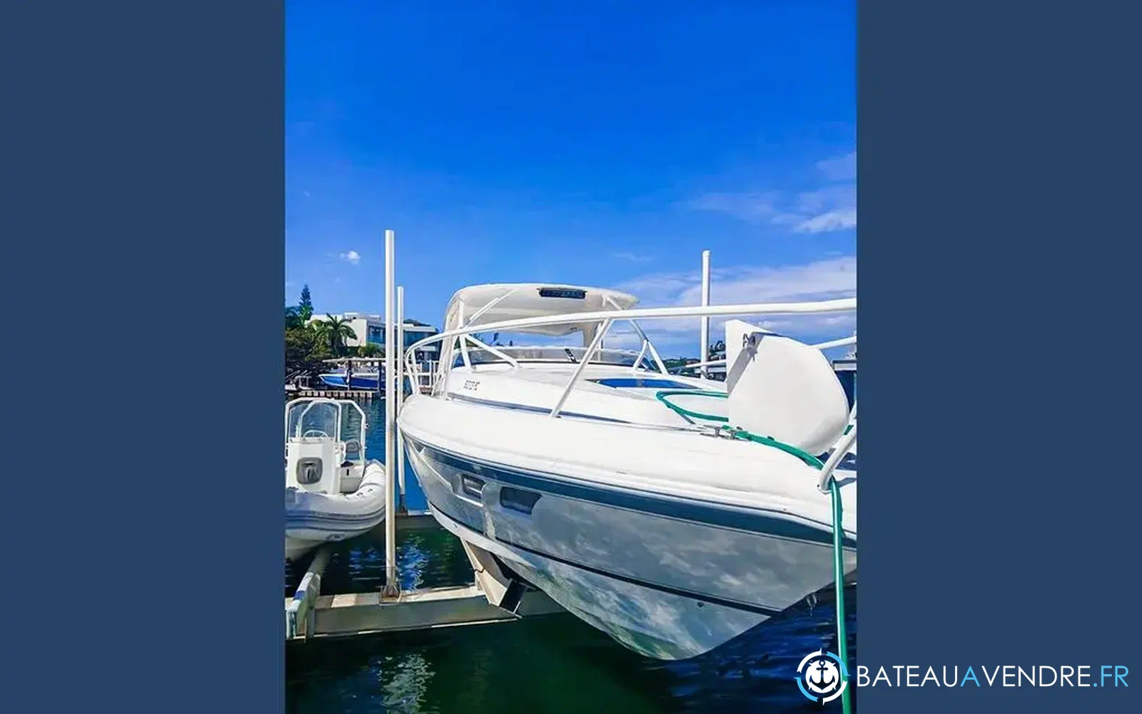 slider 7 Intrepid Miami 390 Sport Yacht