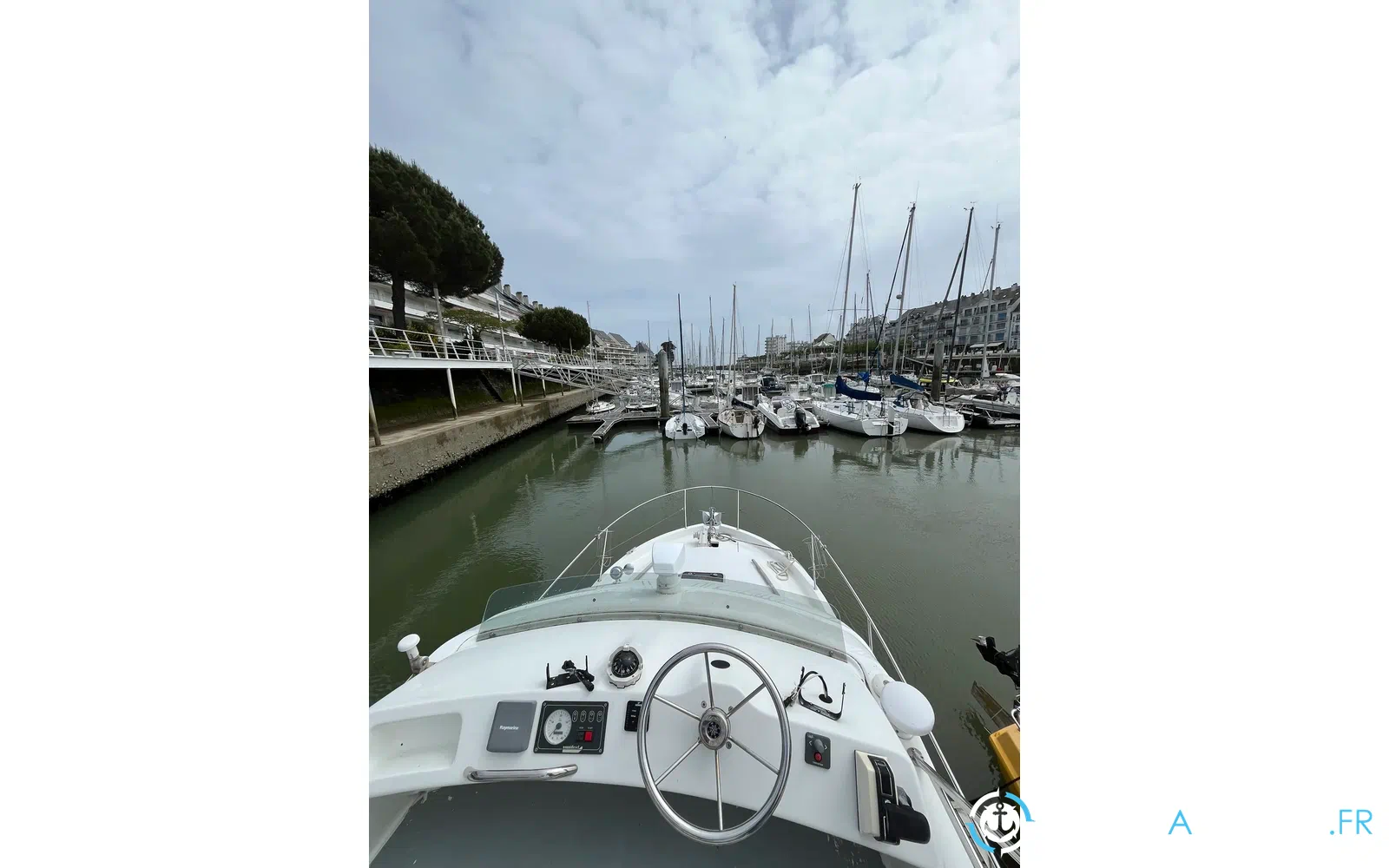 slider 2 Beneteau Antares Serie 9 Fly
