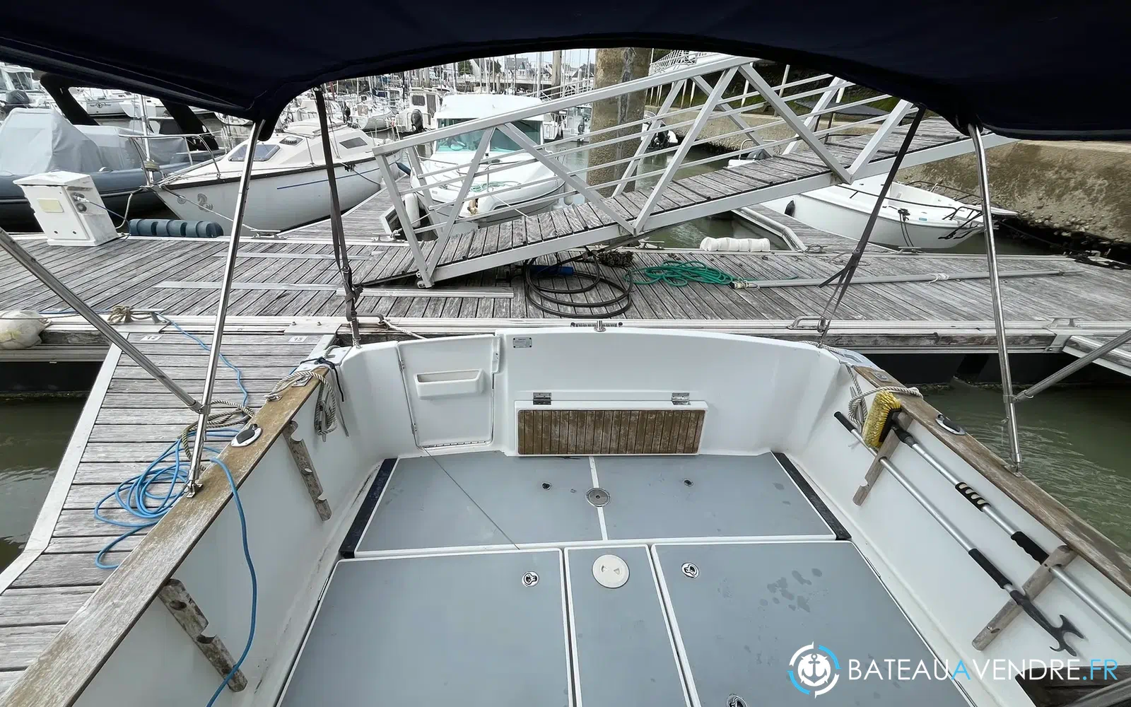slider 10 Beneteau Antares Serie 9 Fly