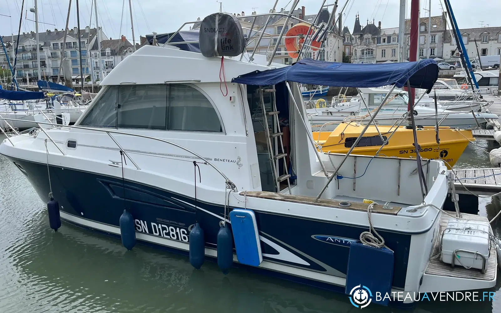slider 11 Beneteau Antares Serie 9 Fly
