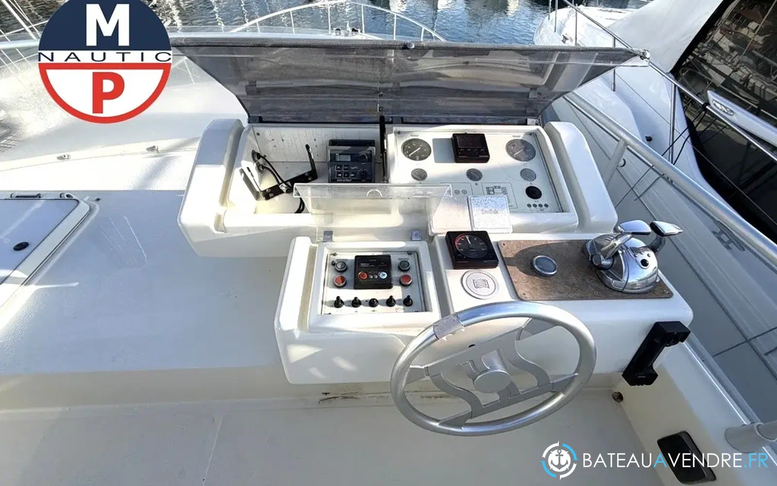 slider 23 Ferretti 165 Fly